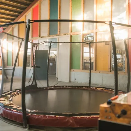 Hof Koehne - Altes - Dachstube Links アパート