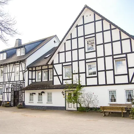 Hof Koehne - Altes - Dachstube Links Schmallenberg