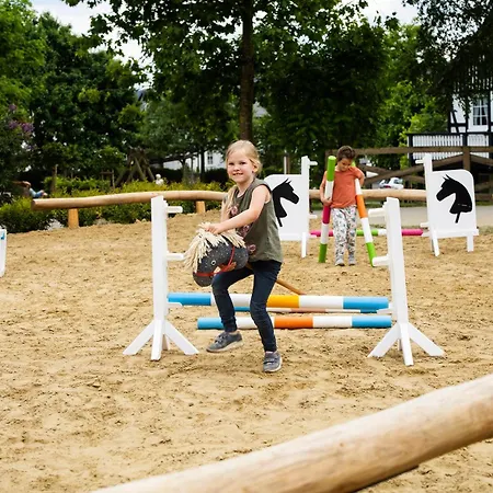 アパート Hof Koehne - Altes - Dachstube Links